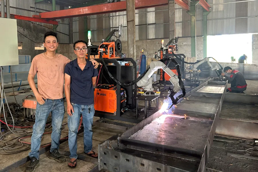 Cobot JASIC – Xu hướng tự động hóa đang được nhiều nhà máy lựa chọn